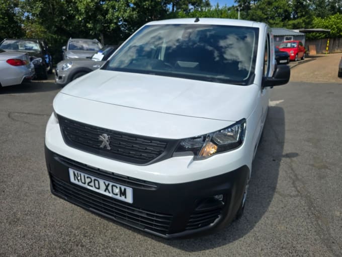 2025 Peugeot Partner