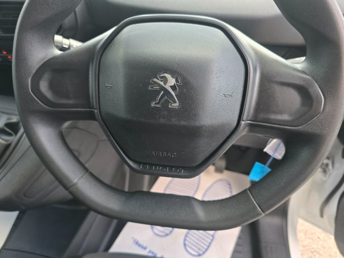 2025 Peugeot Partner