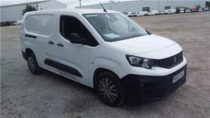 2025 Peugeot Partner