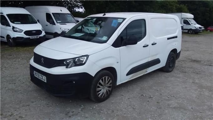 2025 Peugeot Partner