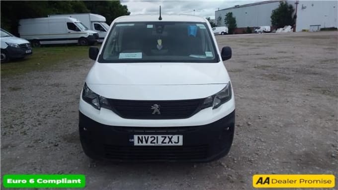 2025 Peugeot Partner