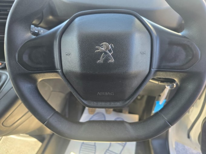 2025 Peugeot Partner