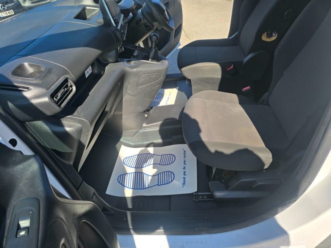2025 Peugeot Partner