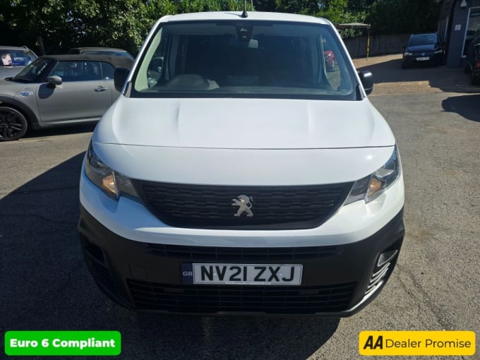 2025 Peugeot Partner
