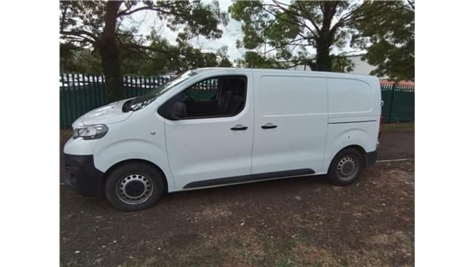 2025 Peugeot Expert