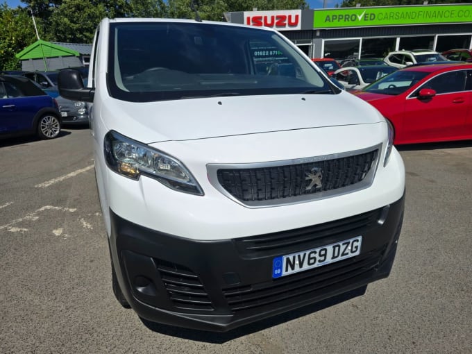 2025 Peugeot Expert