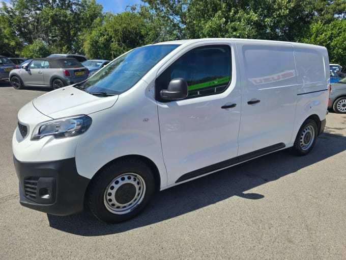 2025 Peugeot Expert