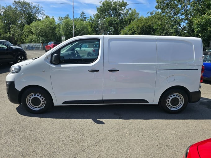 2025 Peugeot Expert