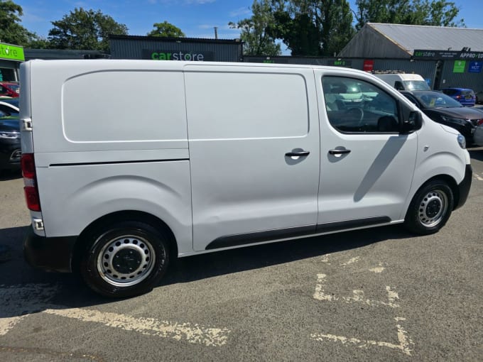 2025 Peugeot Expert