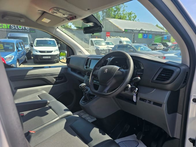2025 Peugeot Expert