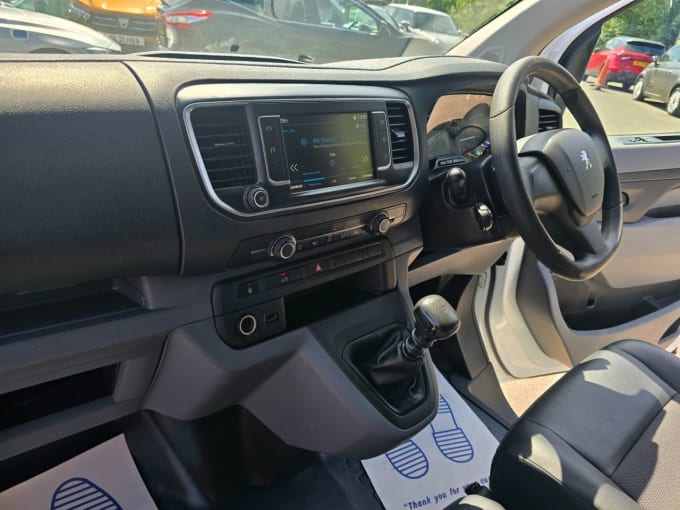 2025 Peugeot Expert