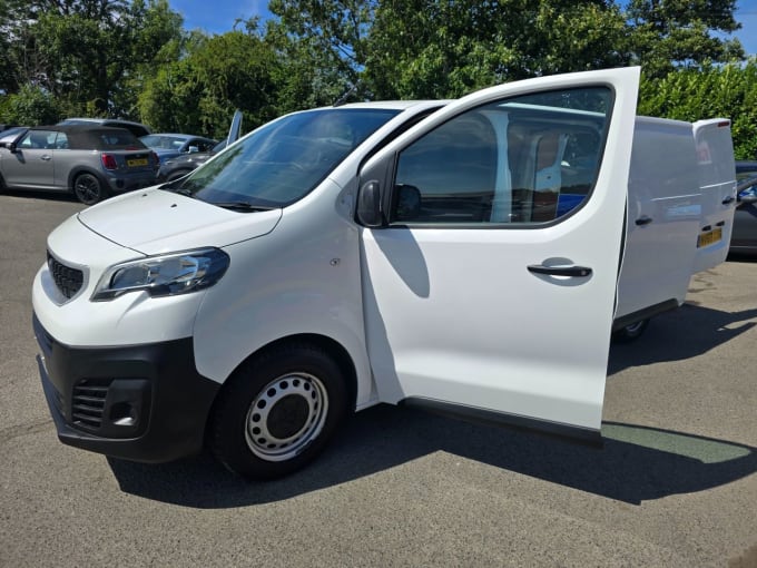 2025 Peugeot Expert