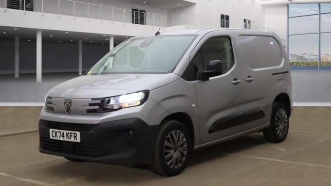 2025 Peugeot Partner