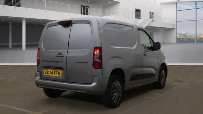 2025 Peugeot Partner