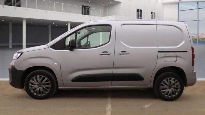 2025 Peugeot Partner