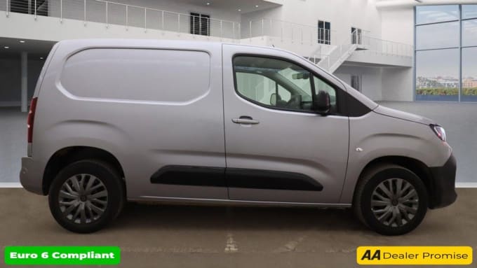 2025 Peugeot Partner