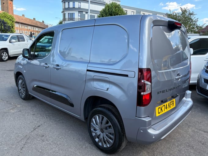 2025 Peugeot Partner