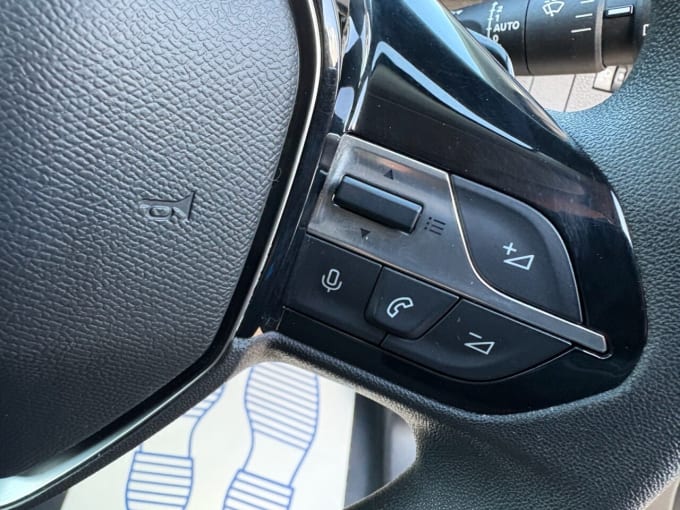 2025 Peugeot Partner