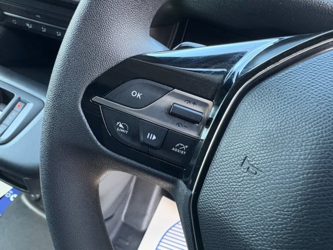 2025 Peugeot Partner