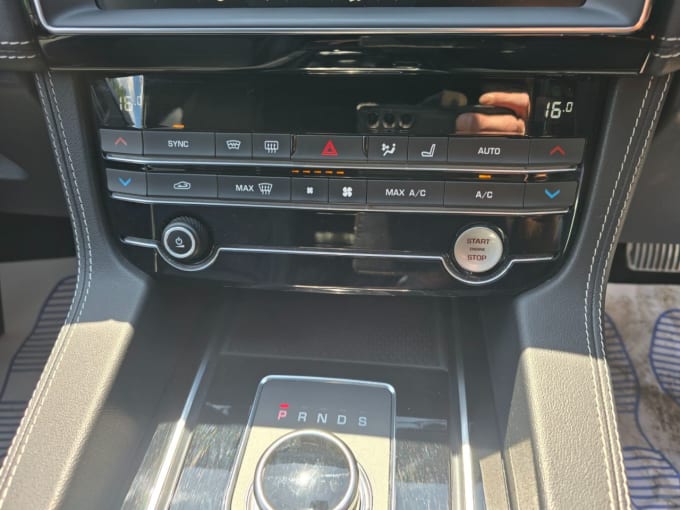 2025 Jaguar F-pace