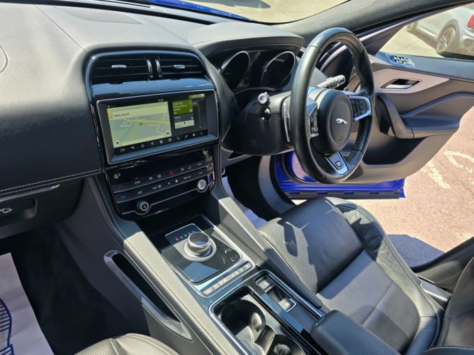 2025 Jaguar F-pace