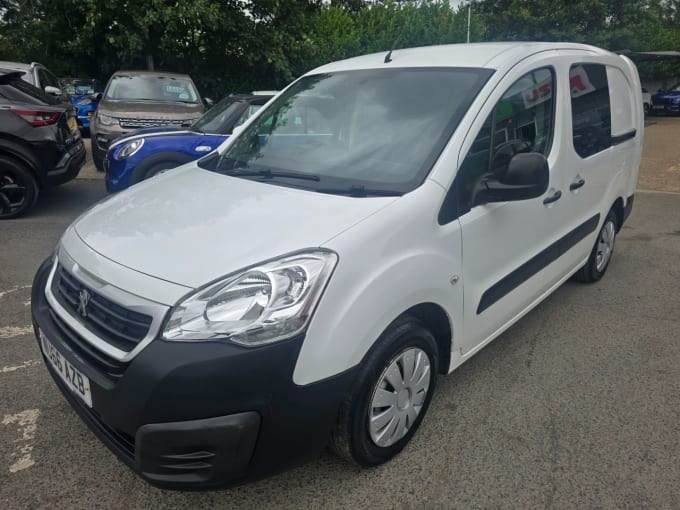 2025 Peugeot Partner