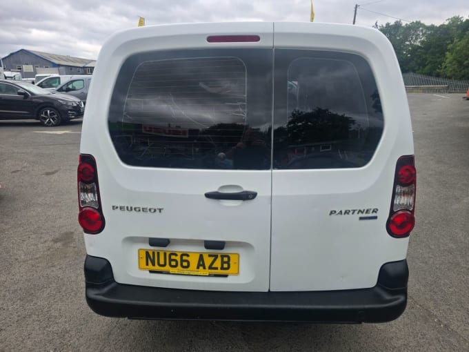 2025 Peugeot Partner