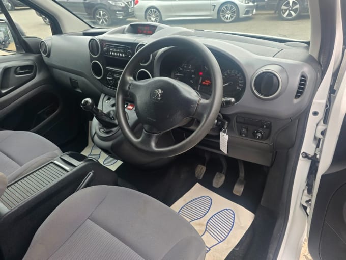 2025 Peugeot Partner