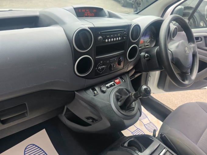 2025 Peugeot Partner