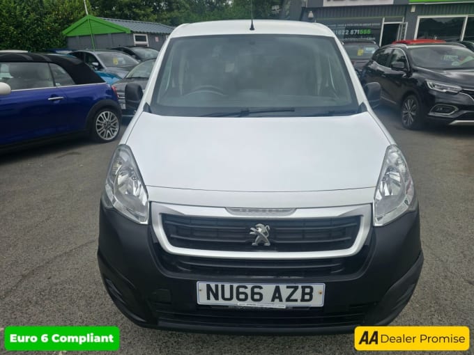 2025 Peugeot Partner