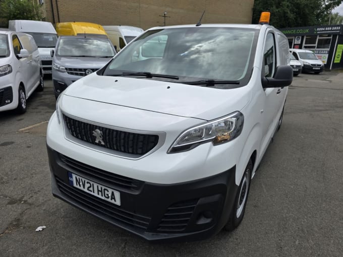 2025 Peugeot Expert