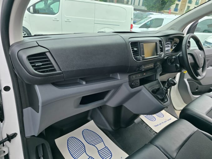 2025 Peugeot Expert