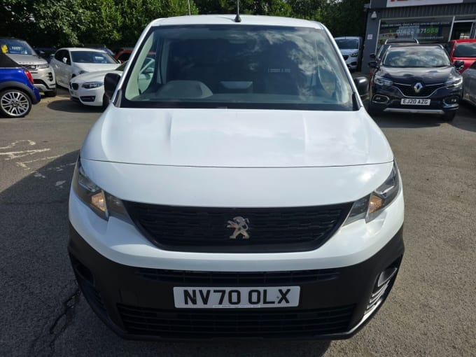 2025 Peugeot Partner