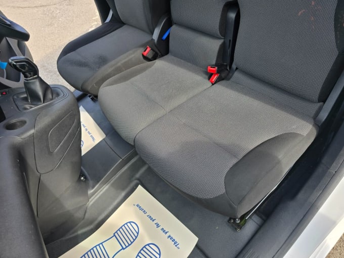 2025 Peugeot Partner
