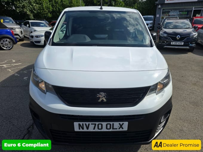 2025 Peugeot Partner