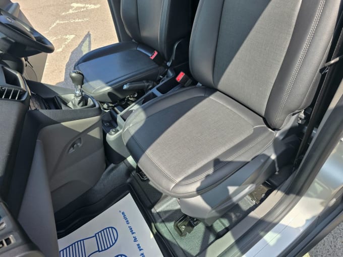 2025 Ford Transit Connect