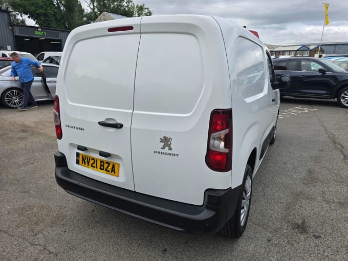 2025 Peugeot Partner