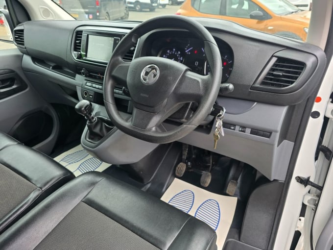 2025 Vauxhall Vivaro