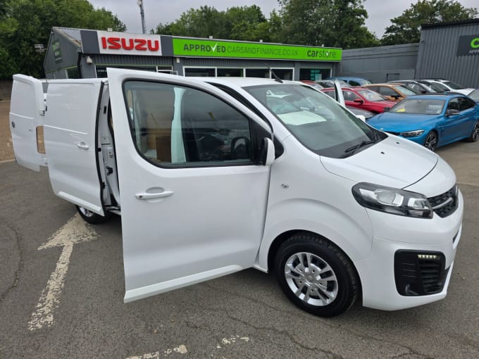 2025 Vauxhall Vivaro