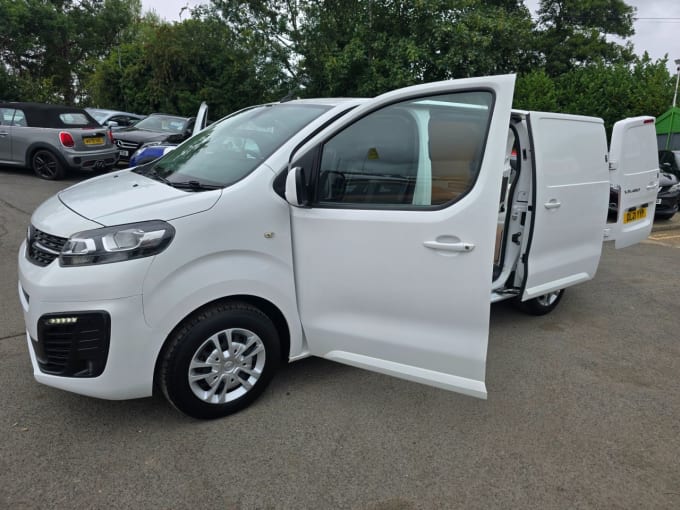 2025 Vauxhall Vivaro