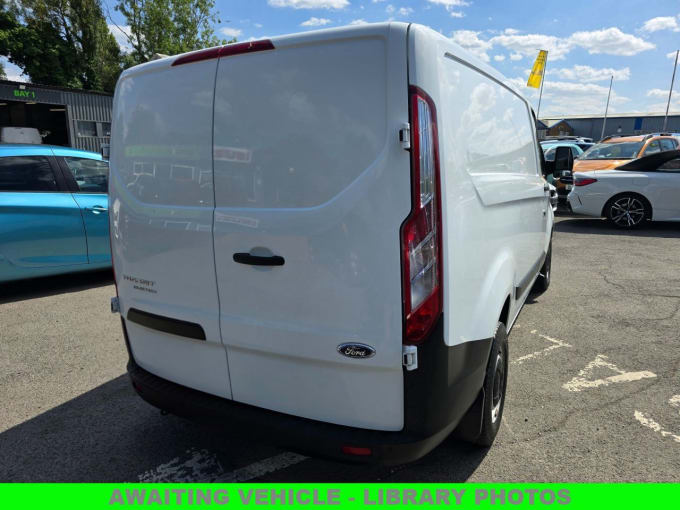 2025 Ford Transit Custom