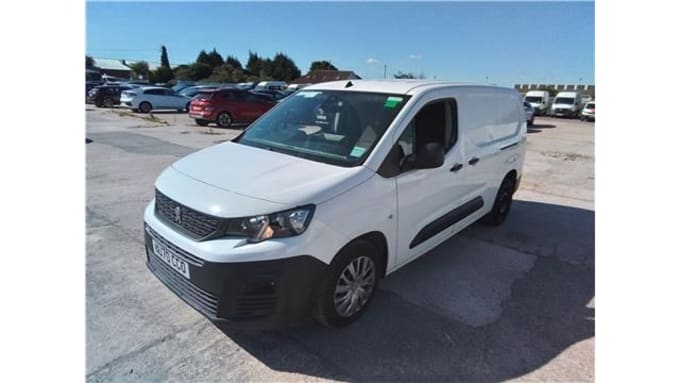2025 Peugeot Partner
