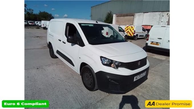 2025 Peugeot Partner