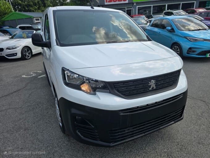 2025 Peugeot Partner