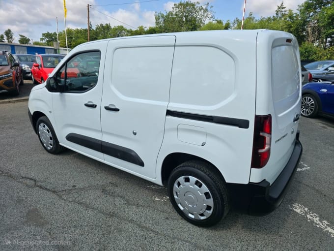 2025 Peugeot Partner