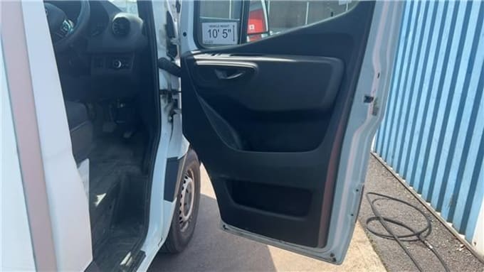 2025 Mercedes-benz Sprinter