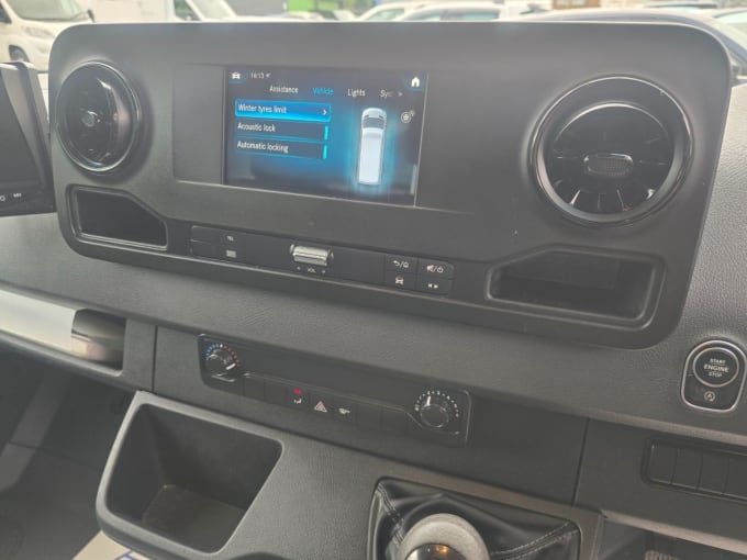 2025 Mercedes-benz Sprinter