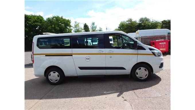 2025 Ford Tourneo Custom