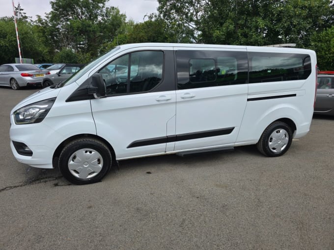 2025 Ford Tourneo Custom