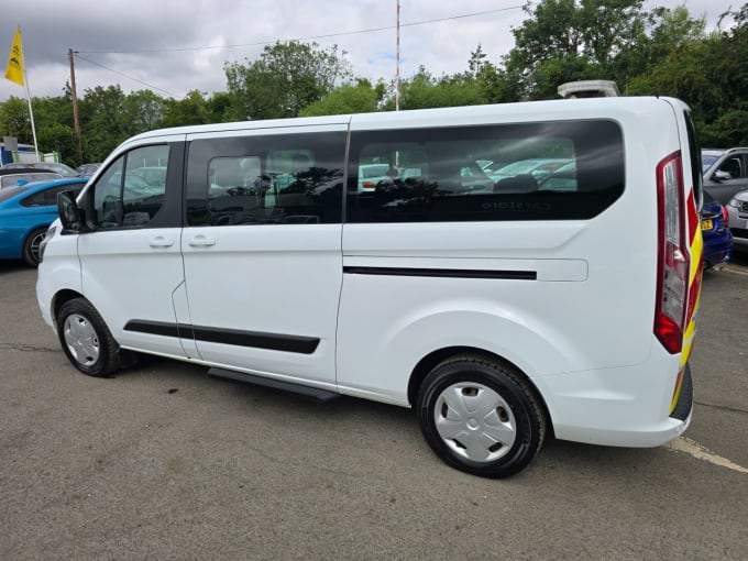 2025 Ford Tourneo Custom